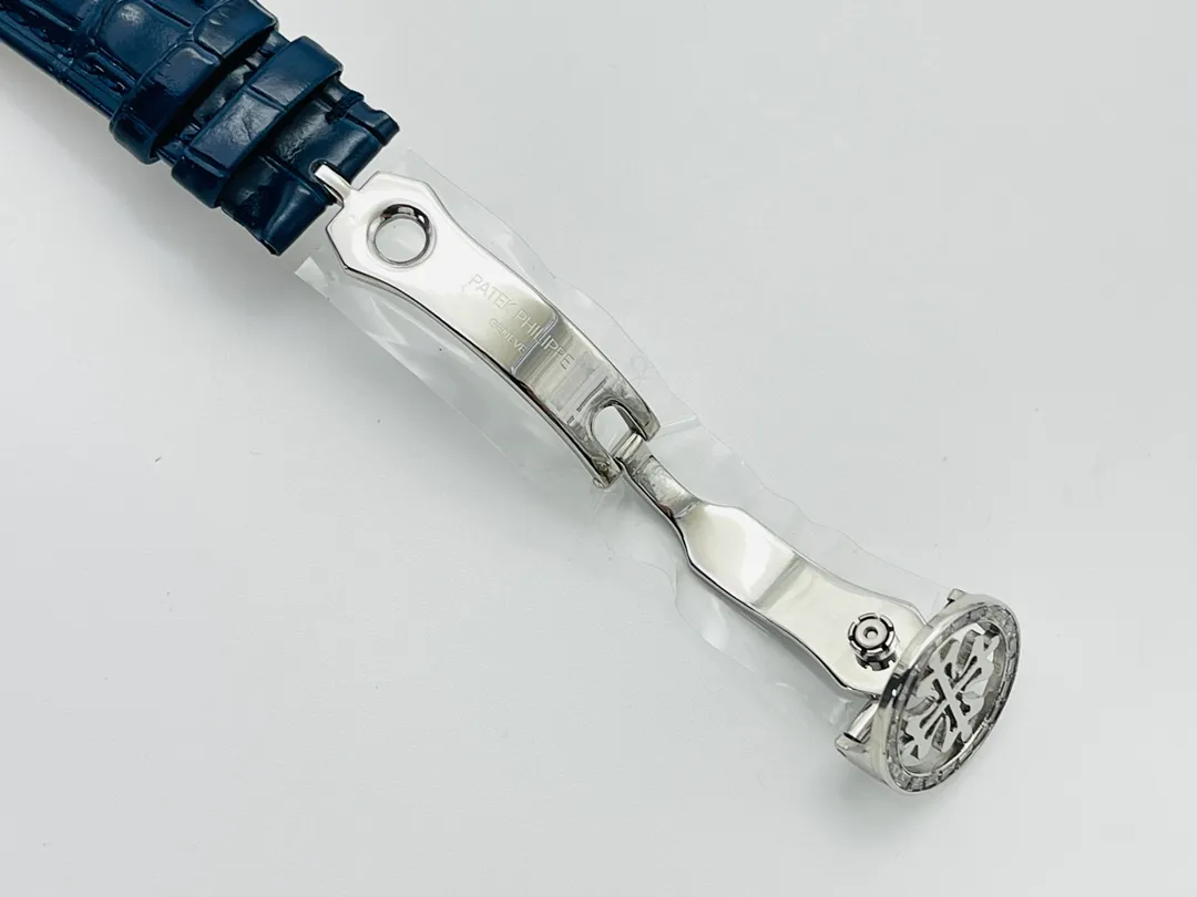 【Top Replica】💰5300! [PFF Factory2021 new masterpiece] V8 upgraded version, the highest version on the market, functions the same as the original Patek Philippe Starry Sky upgraded ultimate version! Upgrade details: 1⃣️PP Baida has achieved the function of automatically transferring with the genuine Gypsophila! 2⃣️The arrangement of the upgraded calendar is in the same order as the original one! 3⃣️Diameter 42mm, thickness 11mm! 4⃣️The biggest highlight: The moon in the Patek Philippe starry sky will change according to the change of the moon in the sky! Move it to the watch according to the full moon and waning moon in the sky (the first month of the lunar month is full and the fifteenth day of the lunar month is full)! PFF Factory's ingenious work is worth owning! Welcome friends from all walks of life to taste it!